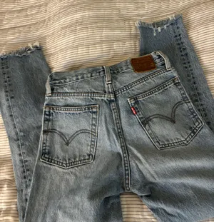 Levi’s Wedgie Straight Jeans thumbnail 7