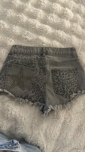 Shein Cheetah print jean shorts!! thumbnail 3