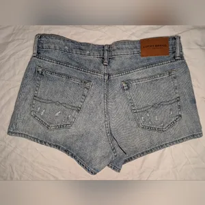 Lucky Brand Distressed The Cut Off Mid Rise Jean Short W6/28 Medium Wash thumbnail 2