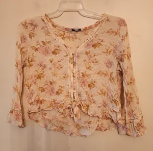 American eagle lightweight Long Sleeve floral pattern blouse size medium thumbnail 1