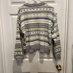 American Eagle Womens Fair Isle Knit Sweater Gray Yellow‎ Geometric Size M NEW thumbnail 6