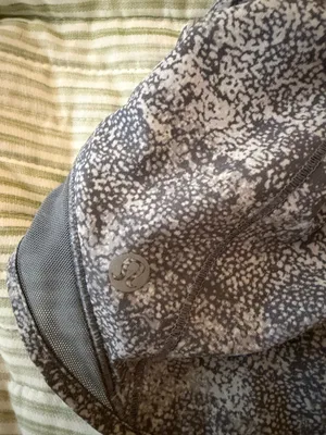 Lululemon Shorts Hotty Hot thumbnail 3