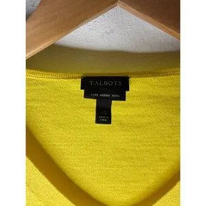 Talbots yellow v‎ neck merino wool lightweight sweater XS thumbnail 3