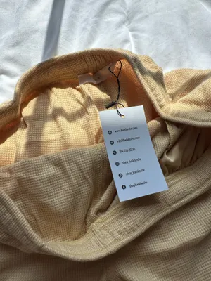 Shorts Yellow Size M thumbnail 3