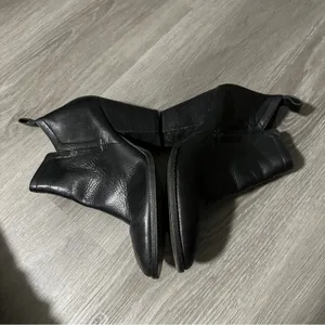 Dolce Vita DV Black‎ Leather Side Zip Block Heeled Booties Size 9 thumbnail 4