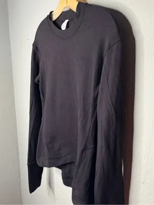 Lululemon Black Shirt thumbnail 3