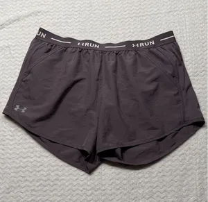 Under Armour HeatGear Women XL Running Shorts Dark Mauve Loose Fit 4534 thumbnail 1
