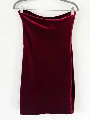 Miss Circle Victoria Red Velvet Strapless Holiday Party Mini Dress thumbnail 2