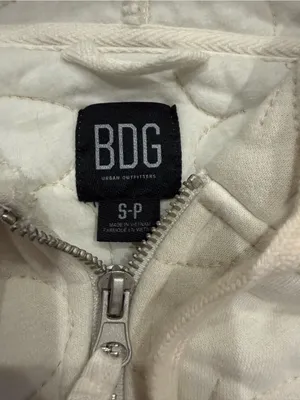 BDG Cream Quilted Hooded Zip-Up Sweatshirt thumbnail 4