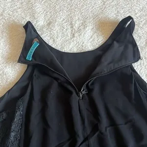 Alice + Olivia Lace Sleeveless Blouse Black Size M Cocktail Evening Top thumbnail 8