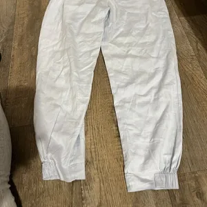 Babaton small blue‎ linen blend pants thumbnail 2