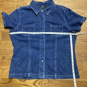 Sonoma snap front Y2K short sleeve denim blouse. Size XL thumbnail 5