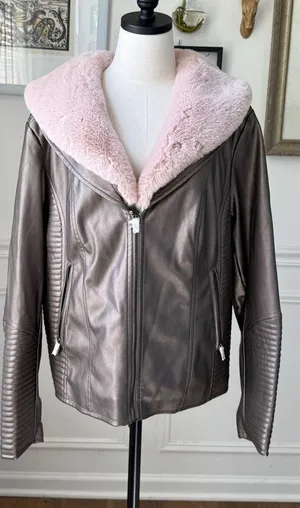 NWT Midnight Velvet Metallic Taupe Faux Leather Moto Jacket Pink Faux Fur Collar thumbnail 1