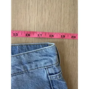 Boden women's Bermuda Denim Short Size 32 2630 thumbnail 8