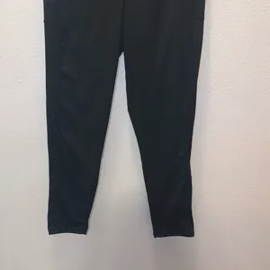 Woman’s 2XL Black High-Waisted Leggings Side Pockets thumbnail 3