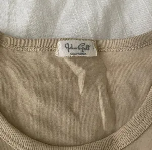 Brandy Melville T-shirt Cropped thumbnail 2