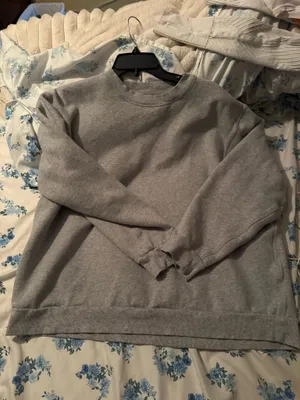Lululemon Crewneck thumbnail 1