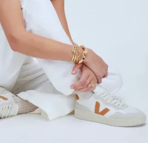 VEJA V thumbnail 1