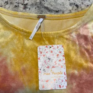 Free People Velvet Top Women Large Yellow Tie Dye Boho Short Sleeve OB1075881 thumbnail 3