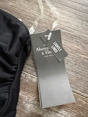 Abercrombie and Fitch One Shoulder Bikini Top Medium NEW thumbnail 4