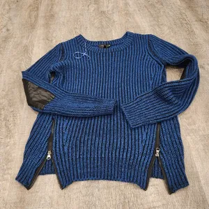 Romeo + Juliet Couture Blue Sweater Size Large thumbnail 1