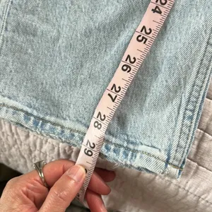 Abercrombie & fitch the 90s straight ultra high-rise light wash jeans 6 28” S​​​ thumbnail 7