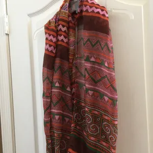 FINAL MARKDOWN Ladies infinity scarf thumbnail 2