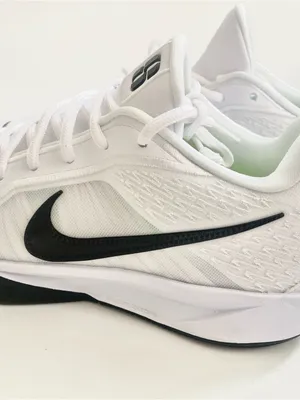 NIKE SABRINA 2 black and white thumbnail 4