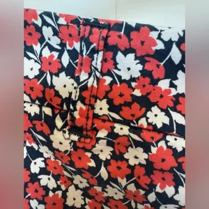 H&M L.O.G.G. Floral Print Shorts | Size 4‎ thumbnail 5