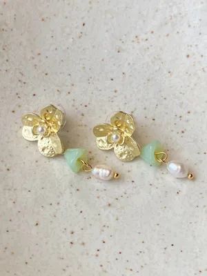 Handmade quality flower Czech glass beads & natural pearl cute fairy cottage style dangle earrings💚💐 thumbnail 6