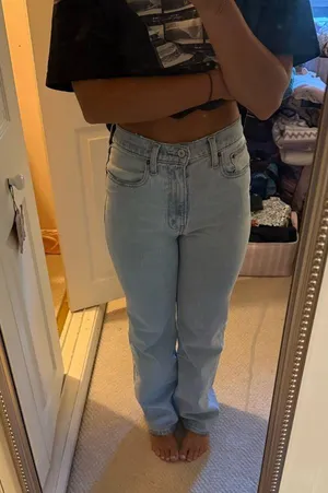 Abercrombie & Fitch Light Wash High Rise Jeans thumbnail 1