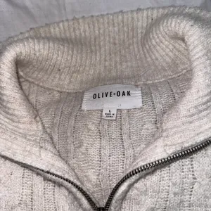Olive & Oak Sweater thumbnail 3