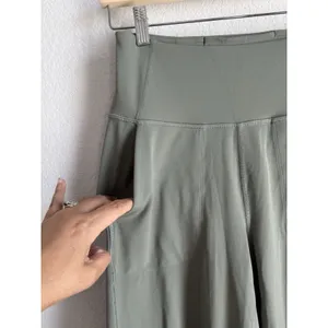Lululemon Align‎ Wide Leg Crop Grey Sage Women's Size 6 High Rise Nulu Athletic thumbnail 6