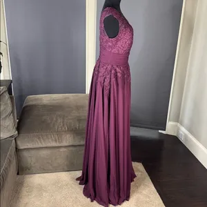 Women’s Chiffon & Lace Appliqué Full Length V-Neck Formal Dress Zip Back Size 6 thumbnail 3