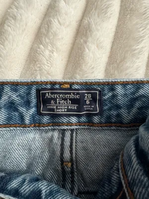Abercrombie High Rise Jean Shorts thumbnail 3