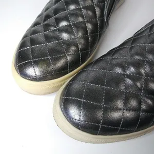 STEVE MADDEN Silver Quilted‎ Slip On Loafers Women's 8.5 B Sneaker thumbnail 8