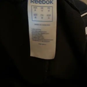 Reebok sport capris thumbnail 3
