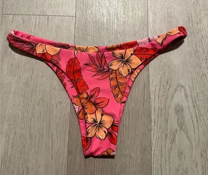Kulani Kinis Bottoms thumbnail 2
