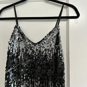 EXPRESS Black Ombré Sparkly Dress thumbnail 5