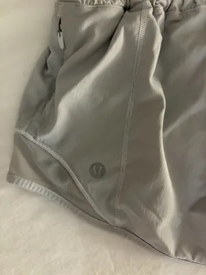 Lululemon Speed Up Shorts 2.5" thumbnail 3