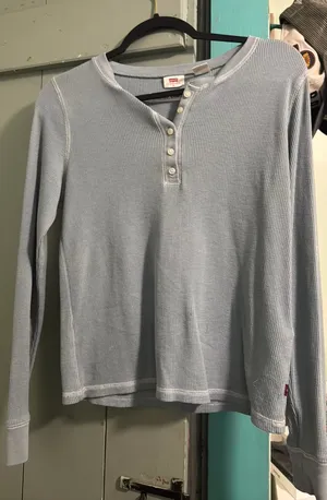 Levi’s Shirt thumbnail 1