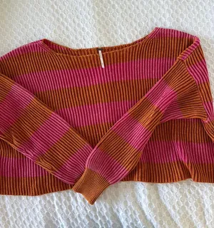 Free People Cropped Sweater Small thumbnail 1