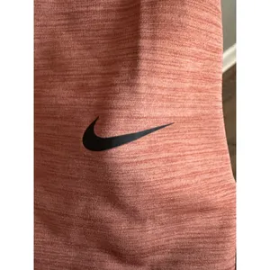 Nike Dri Fit‎ Cropped Leggings Coral Pink Heathered Athletic Workout Size L thumbnail 2