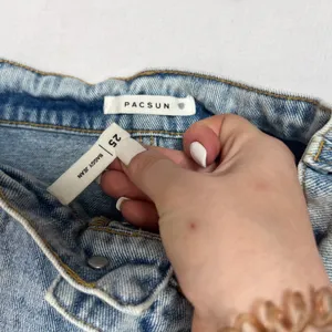 High Waisted Baggy Jeans thumbnail 4