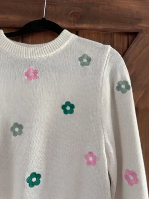 H&M Sweater thumbnail 2