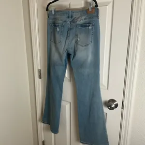 Aeropostale Flex Effects Callie Flare Distressed Jeans - Size 10 thumbnail 13