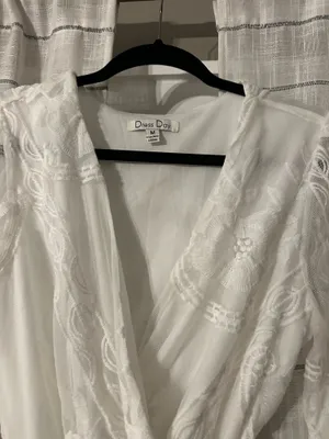White lace dress Size M thumbnail 2