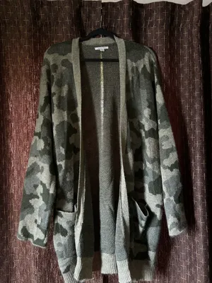 American Eagle Sweater thumbnail 1