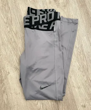 Nike Pro InterTwist Leggings thumbnail 2