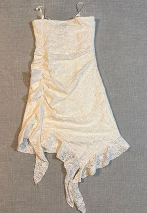 White Lace Ruched Mini Dress‎ Size Large Cream Asymmetrical Ruffle Hanky Hem thumbnail 1